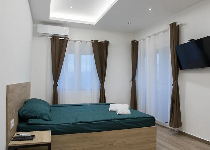 M Corner